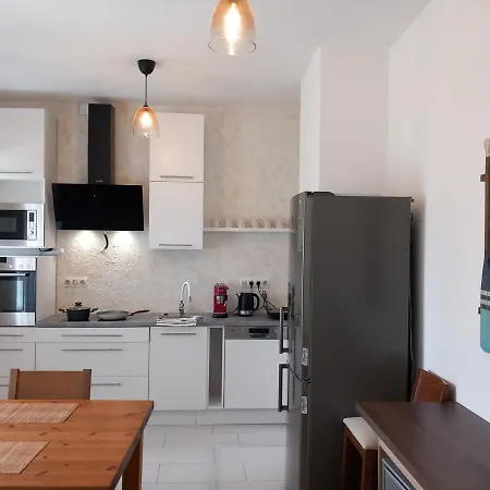 Korvin One Apartman Papa Exterior photo